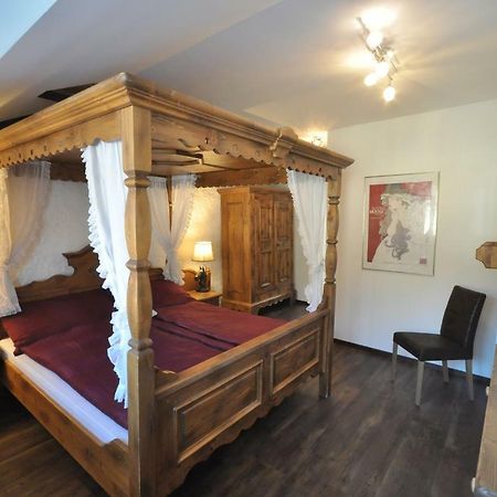 B&B Zum Rossli Zunzgen Esterno foto